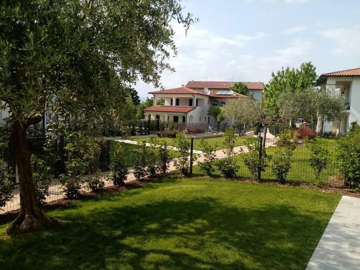 Apartment Residence Fiore Rosso Sirmione