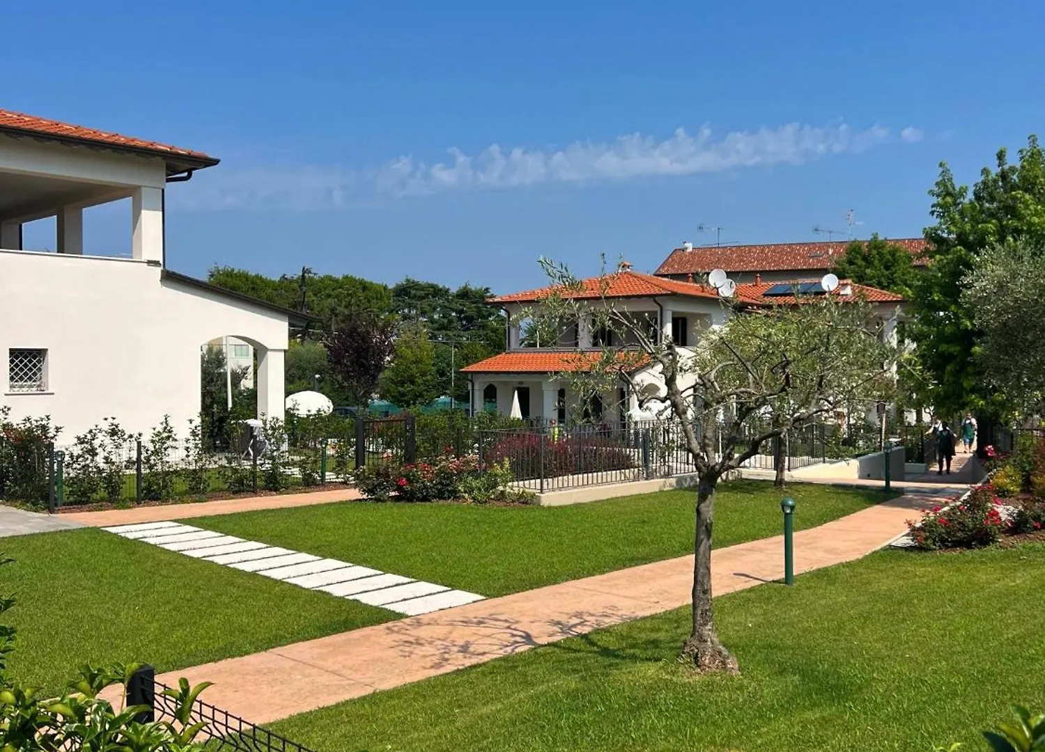 Apartment Residence Fiore Rosso Sirmione Italy
