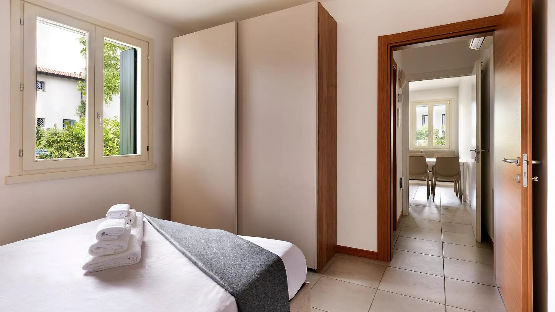 Residence Fiore Rosso Sirmione Apartment