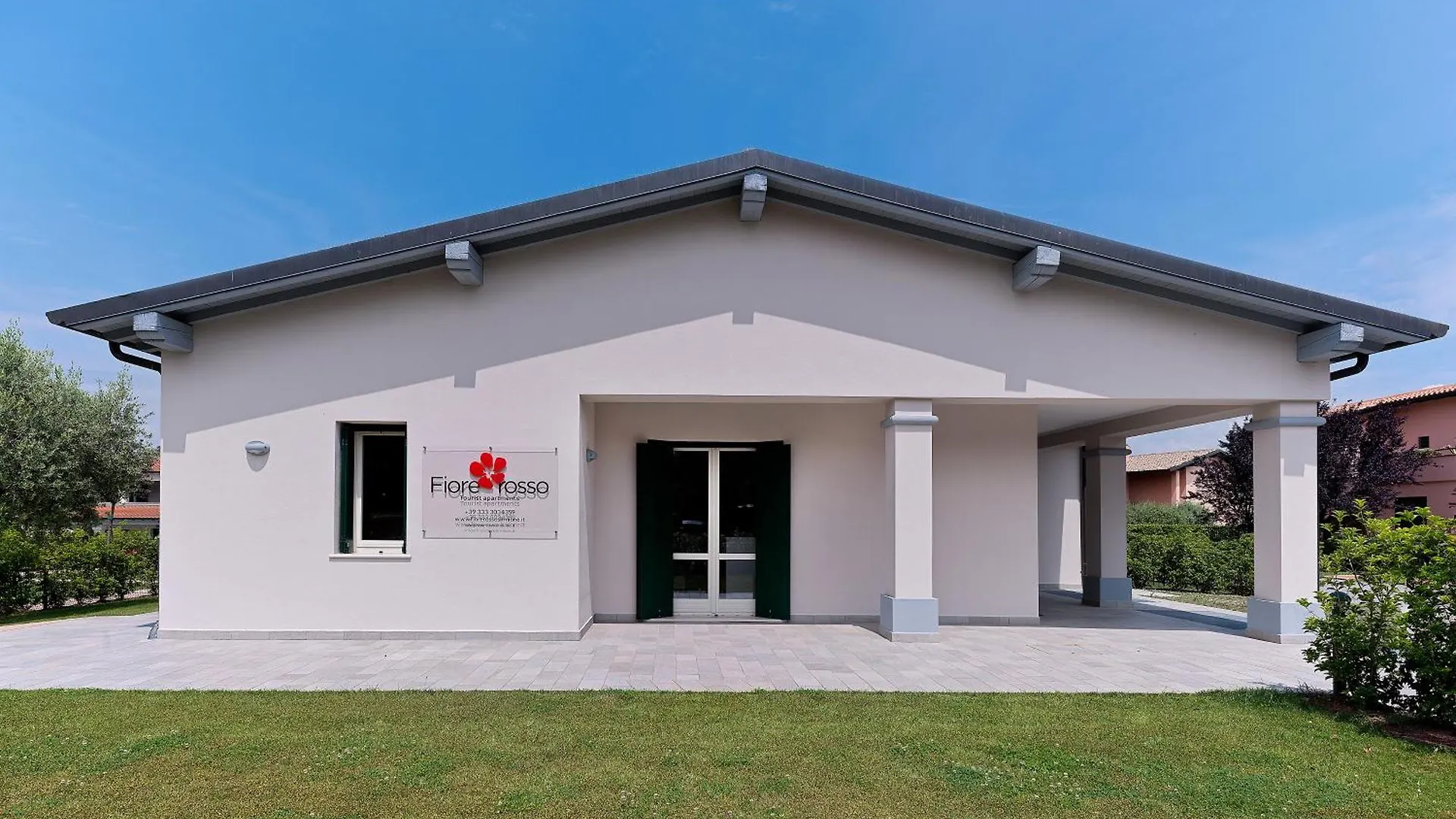 Residence Fiore Rosso Sirmione Italia